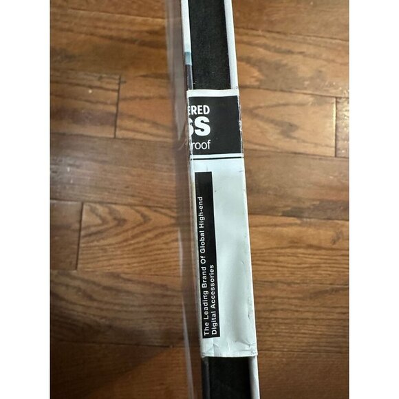 Tesla Model 3/Y Screen Protector - sealed - Picture 6 of 6